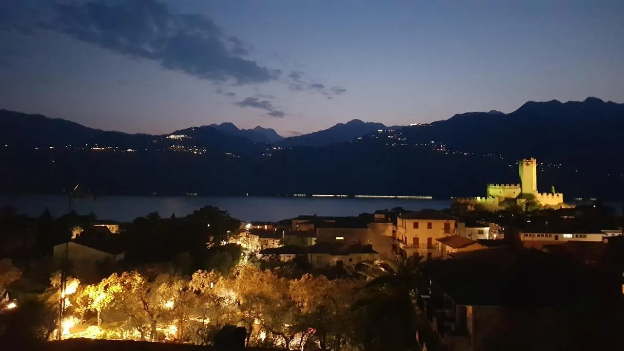 Ferienwohnung Blue Sky Garda - Sunset Malcesine